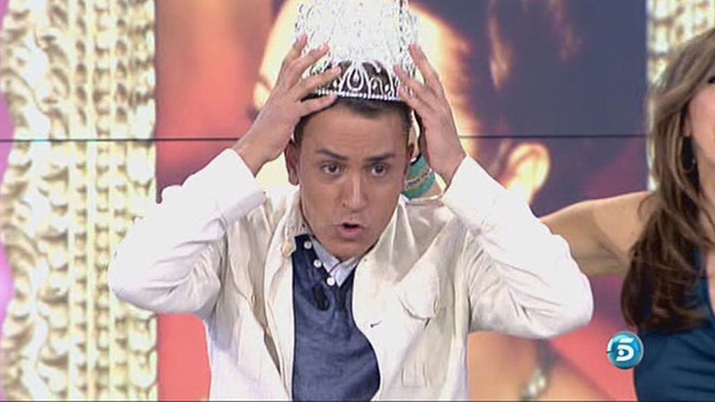 Paz Padilla, Belén Esteban y Kiko Hernández improvisan un desfile