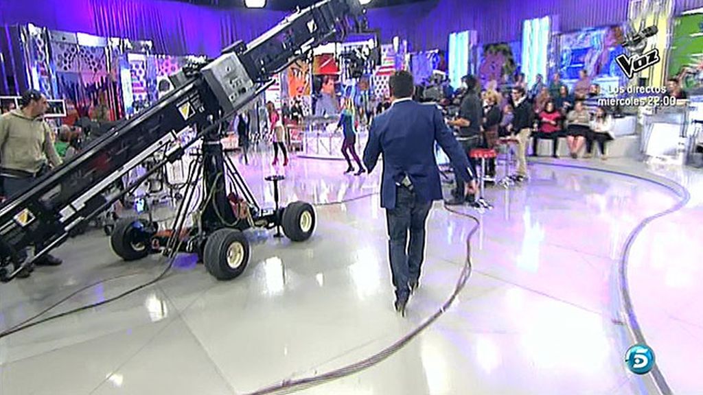 Jorge Javier Vázquez comprueba lo que es andar con tacones