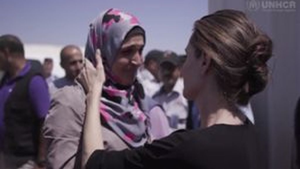 Angelina Jolie exhorta a las grandes potencias a poner fin a la guerra en Siria