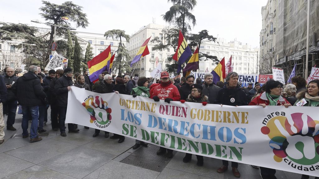Manifestación ciudadana en Madrid contra el pacto PSOE-Ciudadanos