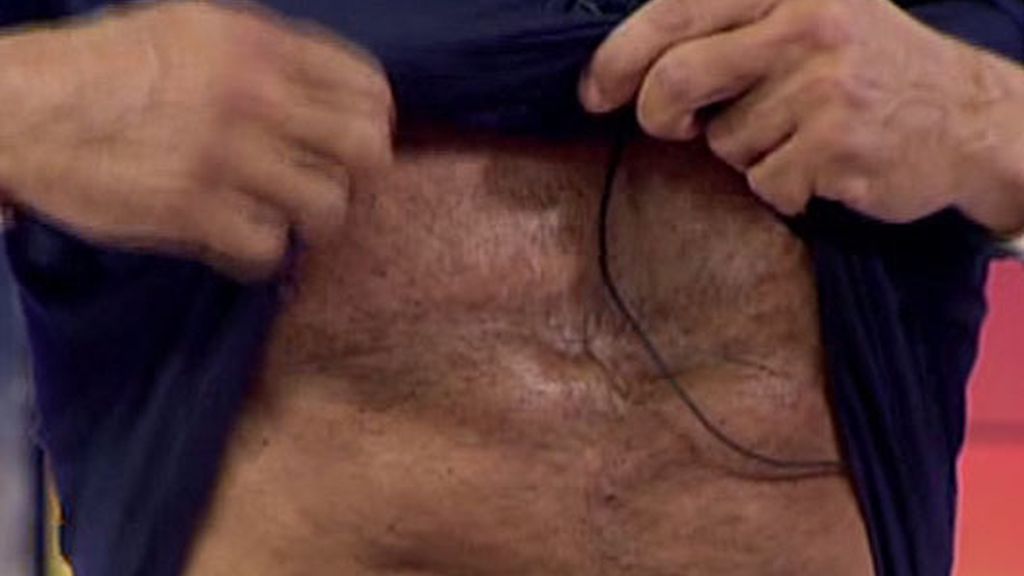 Kiko Matamoros enseña  su musculoso cuerpo en 'Sálvame'