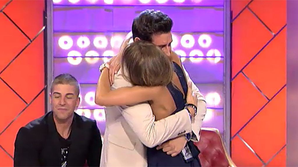 Manu se rompe al escuchar todos los sentimientos que Susana siente por él