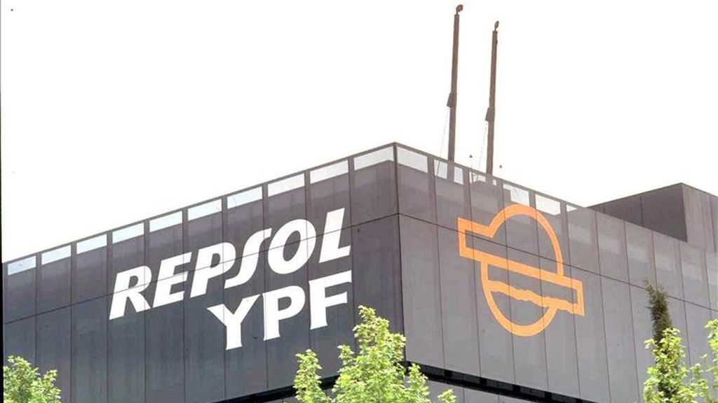 El hallazgo anunciado fue hecho en la formación Vaca Muerta, una roca madre con cerca de 30.000 kilómetros cuadrados de extensión en la cuenca Neuquina, de los cuales YPF tiene dominio sobre 12.000 kilómetros cuadrados. EFE/Archivo El hallazgo anunciado fue hecho en la formación Vaca Muerta, una roca madre con cerca de 30.000 kilómetros cuadrados de extensión en la cuenca Neuquina, de los cuales YPF tiene dominio sobre 12.000 kilómetros cuadrados. EFE/Archivo