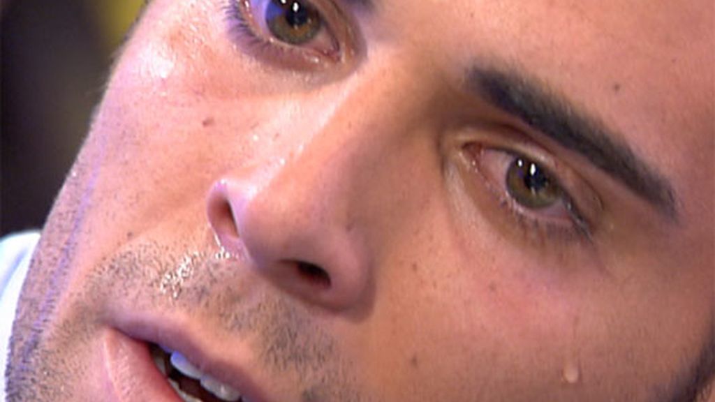 Abraham llora desconsoladamente