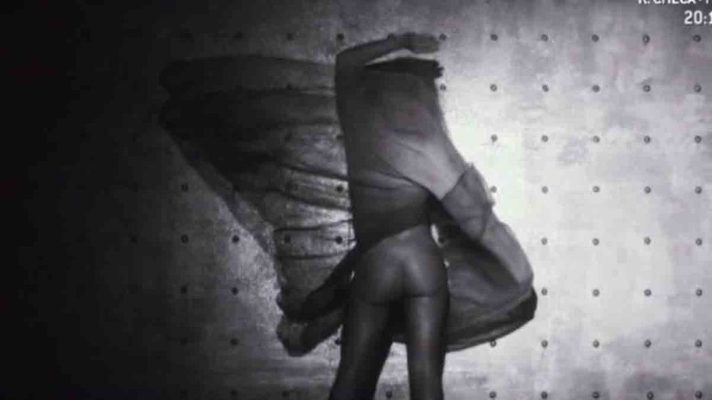 A sus 46 años, la cantante luce espectacular en su último videoclip