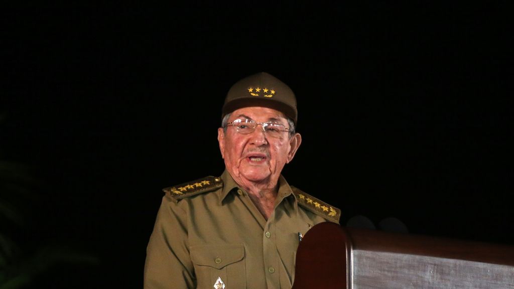 Raúl Castro: "Fidel nunca quiso que se usara su nombre para una plaza o calle"