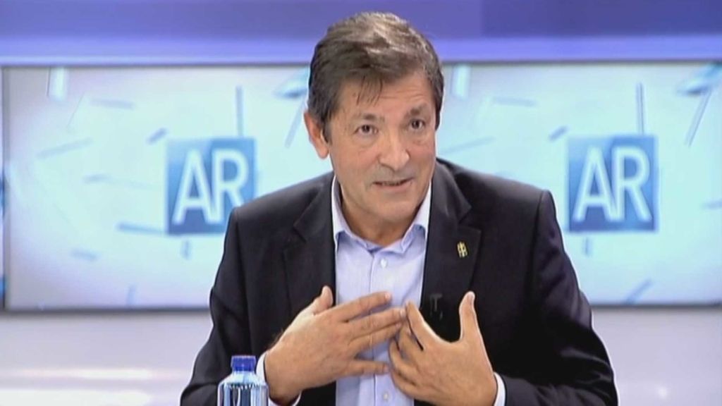 “Algunos en Podemos salen con la bolsa de basura buscando un socialista para usarlo como vertedero”