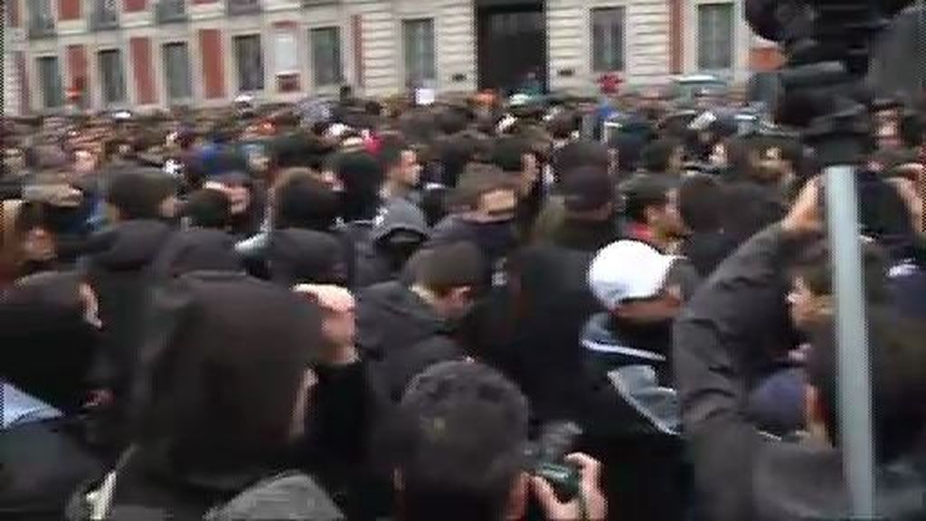 Tensión entre los estudiantes al final de la manifestación de estudiantes en Madrid