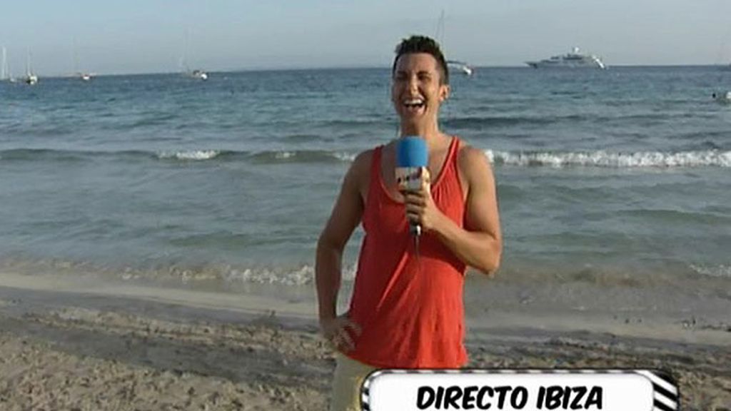 Omar Suárez se lanza al agua