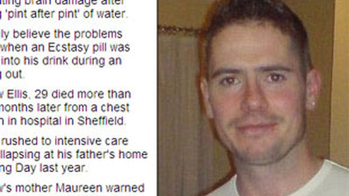 Mathew Ellis ha muerto por beber demasiada agua. Foto: Daily Mail.