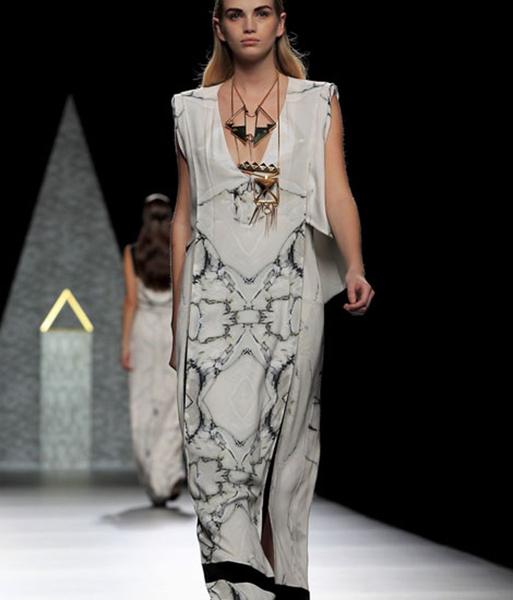 Las formas piramidales y el color flúor