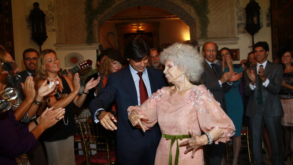 La boda del año: se casan la duquesa de Alba y Alfonso Díez