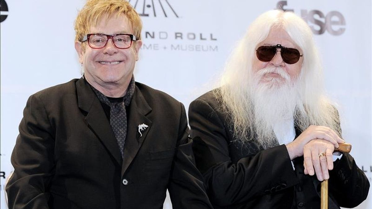 La atención de la apertura del festival neoyorquino recae sobre la estrecha colaboración firmada entre Elton John (i) y Leon Russell (d) para crear el álbum "The Union". EFE/Archivo