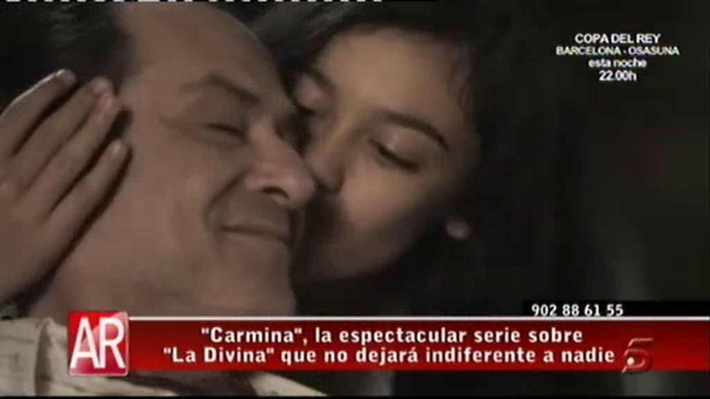 Narra la vida de Carmen desde su niñez hasta convertirse en 'La Divina'