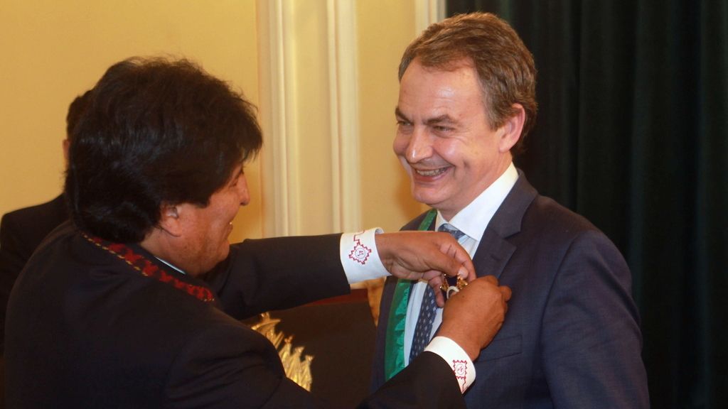 Bolivia reconoce al ex presidente español con su máxima distinción