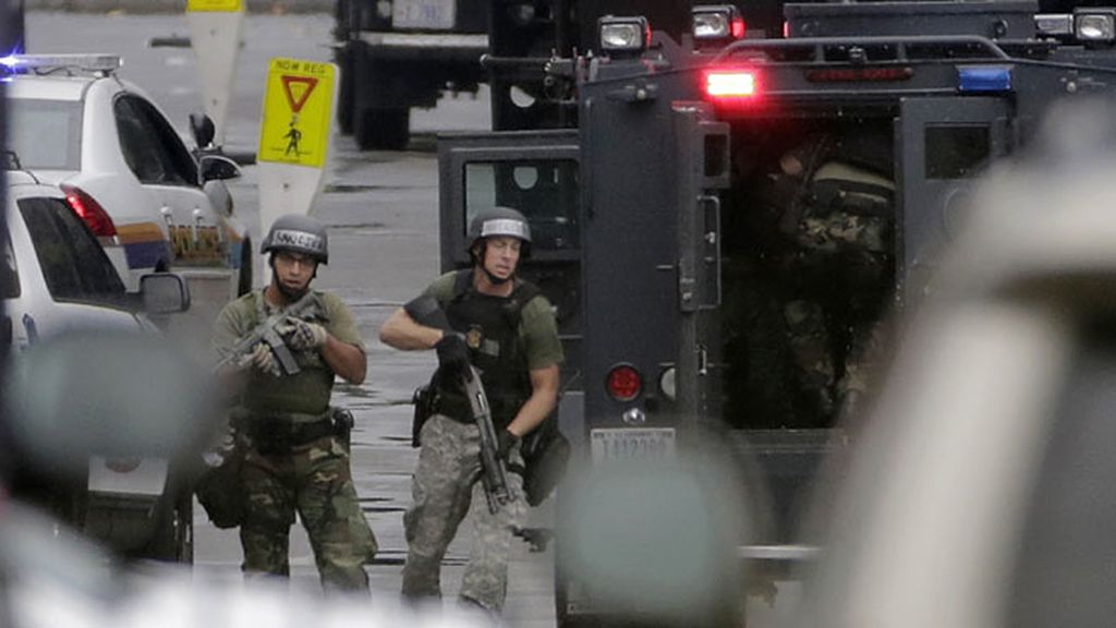 Cuatro muerto en un tiroteo en el edificio de la Marina de EEUU en Washington