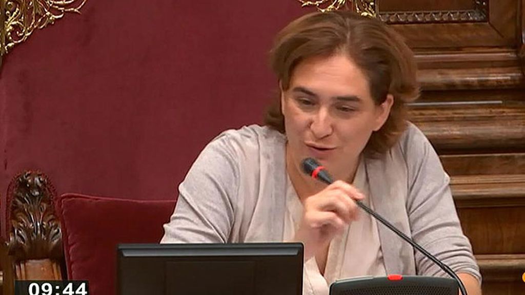 La oposición impide que Ada Colau se baje el sueldo