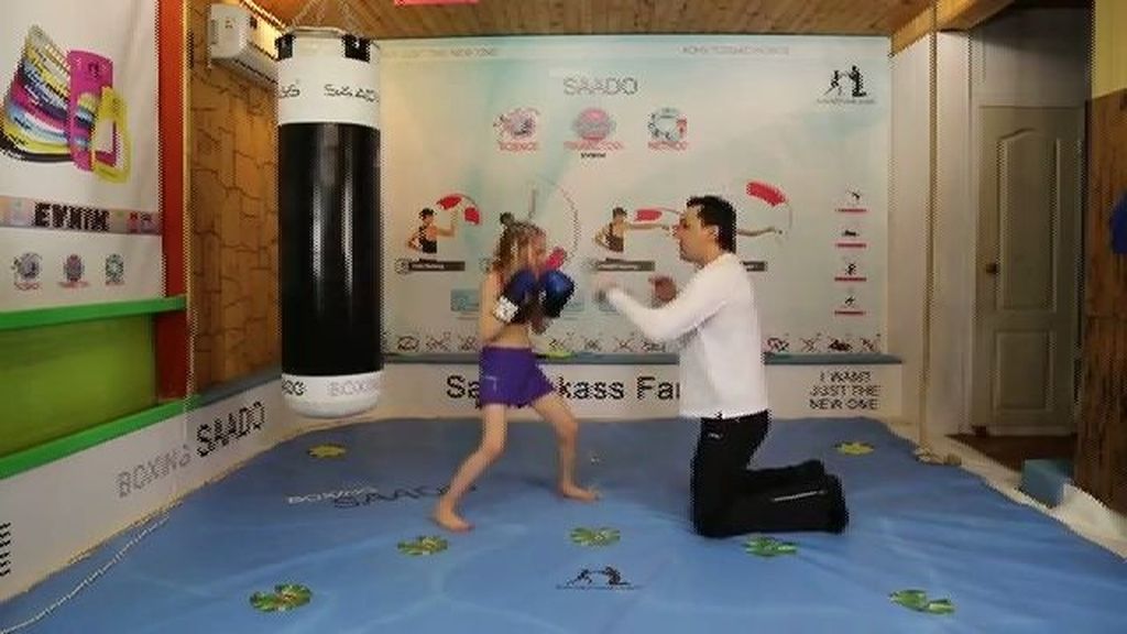 Evnika Saadvakass, la última sensación del boxeo con 8 años