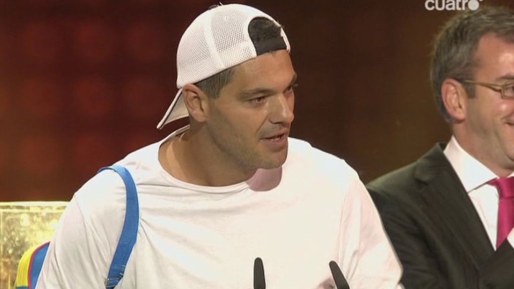 Frank Cuesta recogió el premio acompañado por su equipo