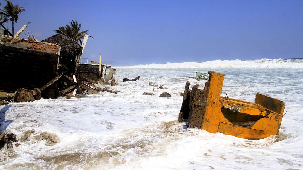 El ‘mar de fondo’ deja tres muertos en México