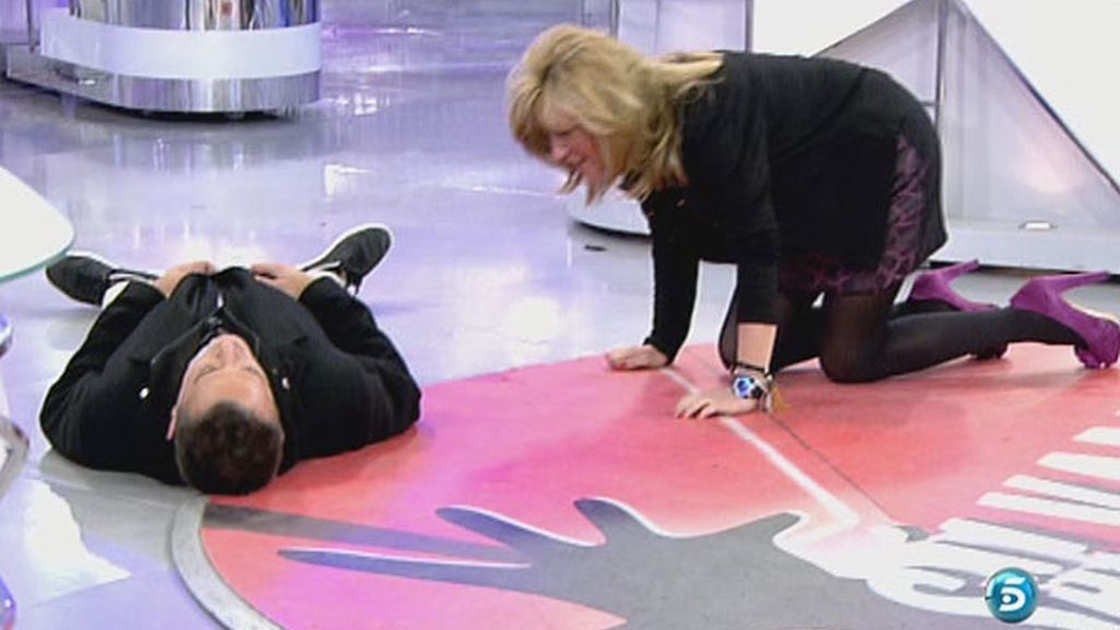 Lydia Lozano imita a Dorso, la mascota de GH 12+1, y Kiko H. a Pepe