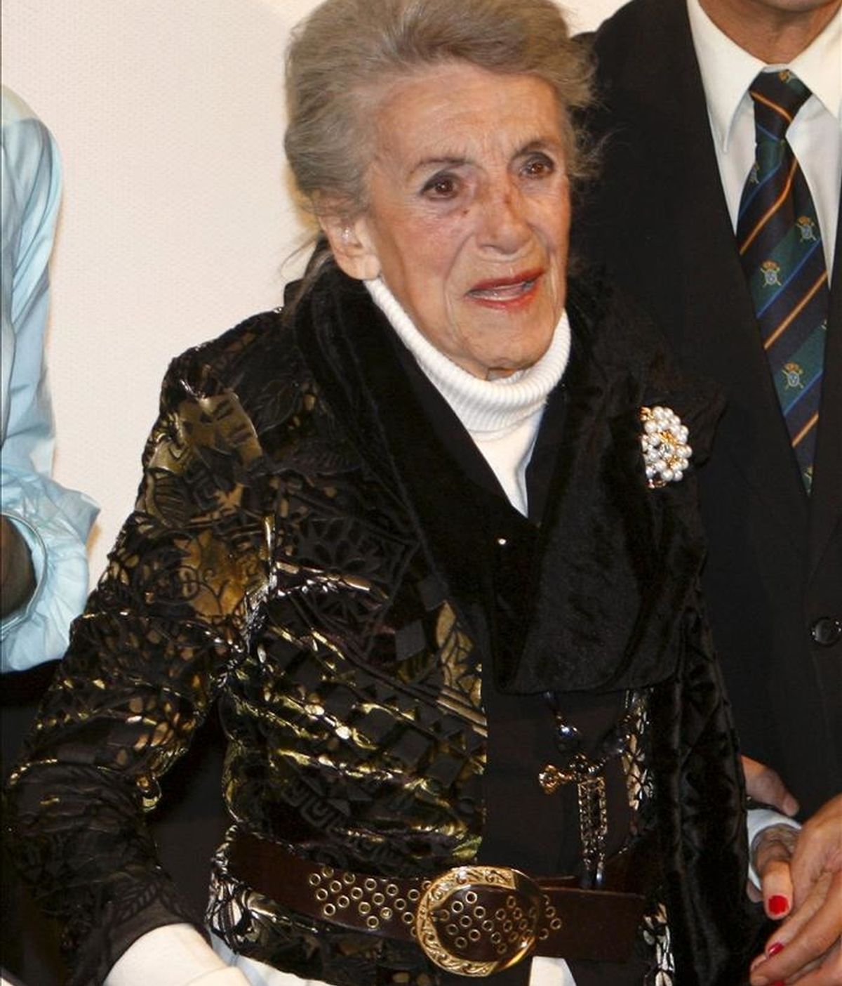 En la imagen, la actriz María Isbert, que hoy cumple 94 años, quien permanece con pronóstico reservado en el hospital de Villarrobledo (Albacete), donde ingresó el pasado domingo. EFE/Archivo