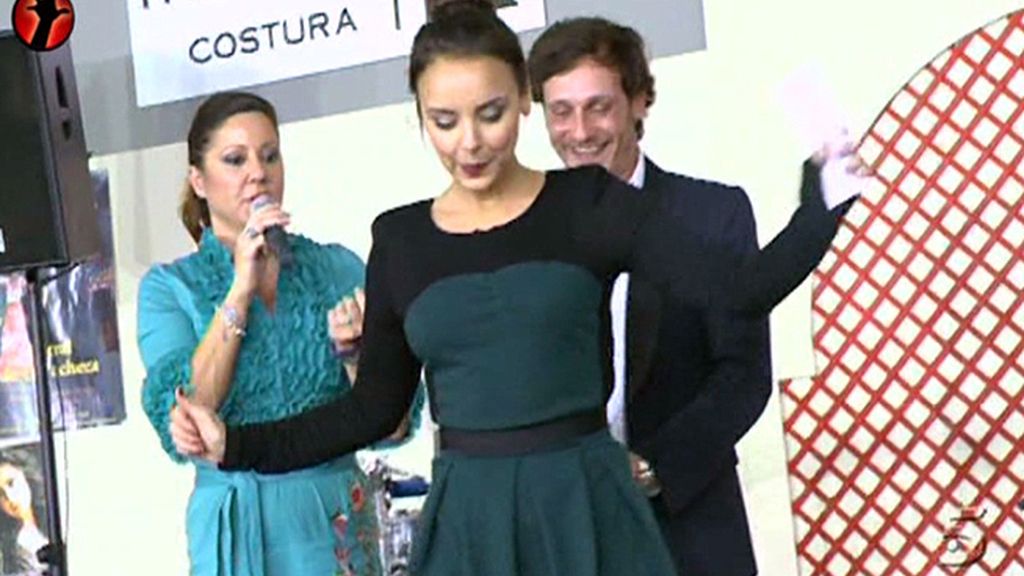 Confirmaron el noviazgo con un beso en públio