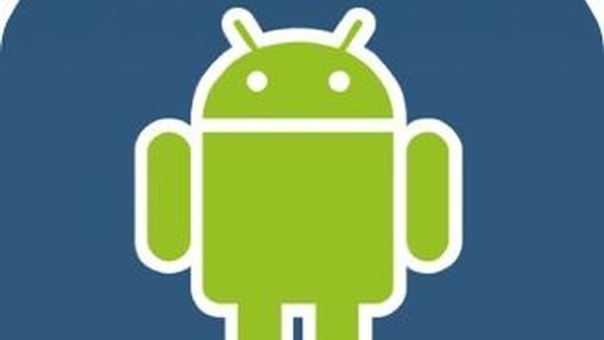 Android, que fue adquirida por Google en el 2005 y lanzada en teléfonos en el 2008, es utilizada por casi todos los principales fabricantes de teléfonos móviles, entre ellos HTC, LG, Motorola y Samsung.