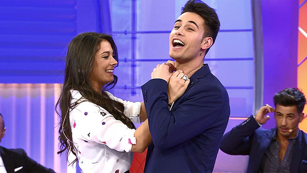 Ángel, la versión con gallitos de Antonio José Ángel, la versión con gallitos de Antonio José