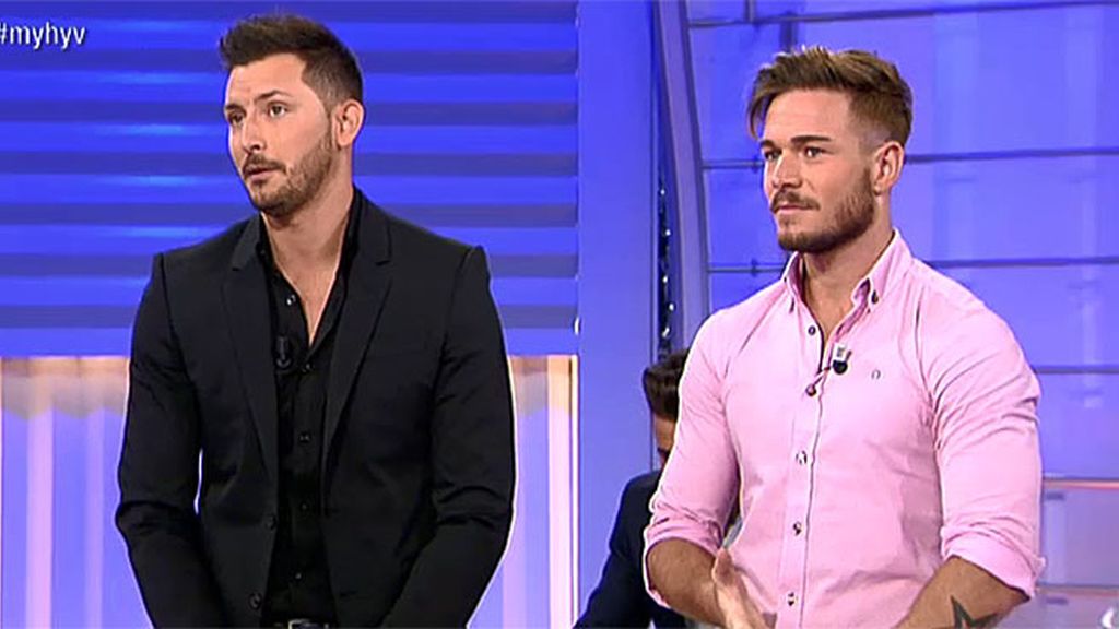 Manu se estrena en el tritrono con Tony Spina como padrino