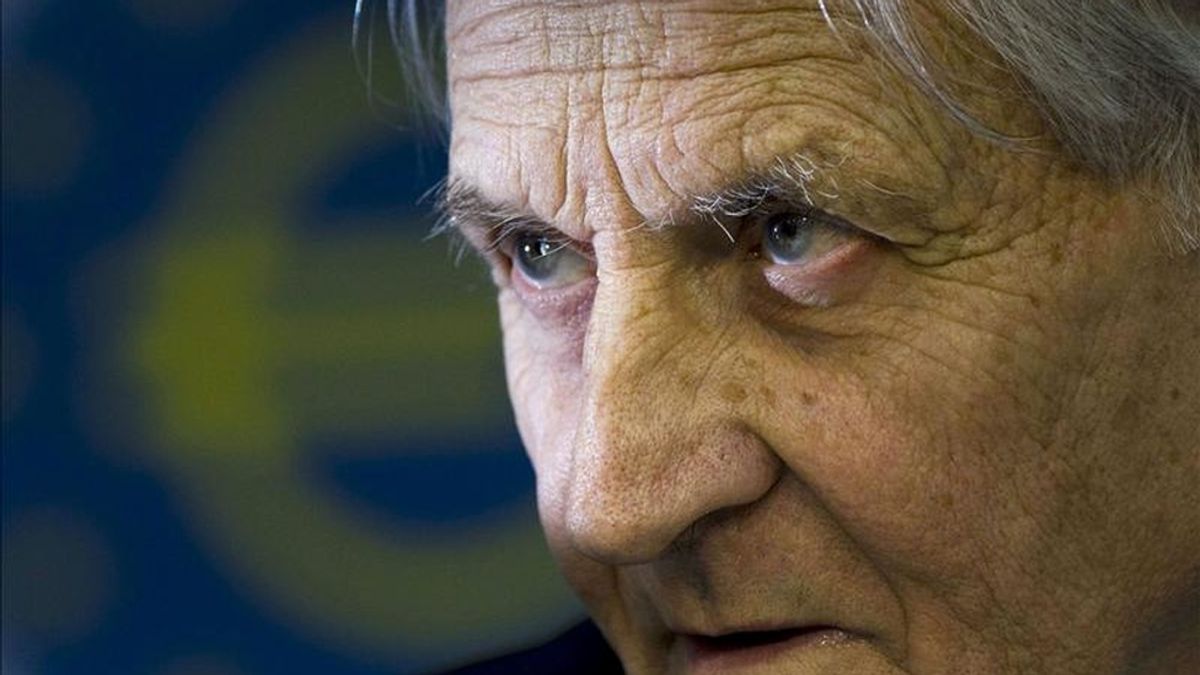 El presidente del Banco Central Europeo, Jean-Claude Trichet, durante la rueda de prensa que ofreció en Fráncfort del Meno, Alemania. EFE
