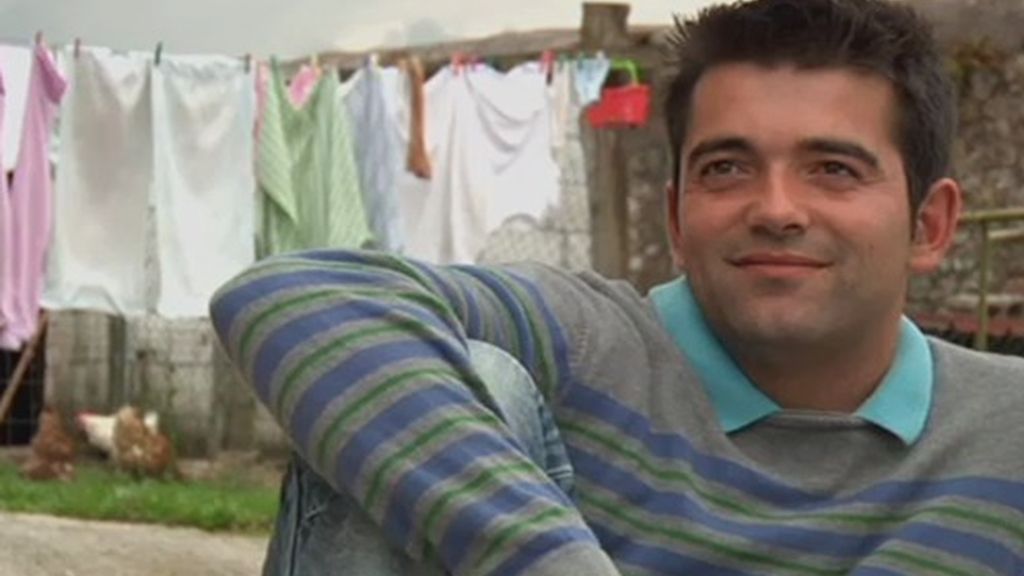 Jonathan se considera un hombre elegante, le gusta ir bien vestido y piensa que ser granjero no significa ir sucio y de cualquier manera