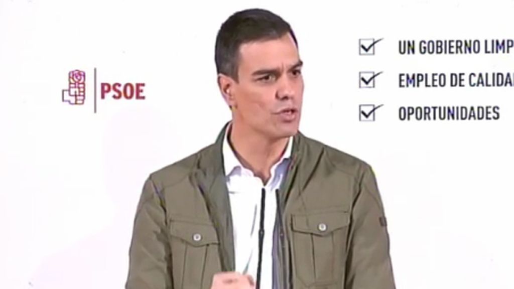 Pedro Sánchez carga contra la "vieja" y la "nueva derecha"