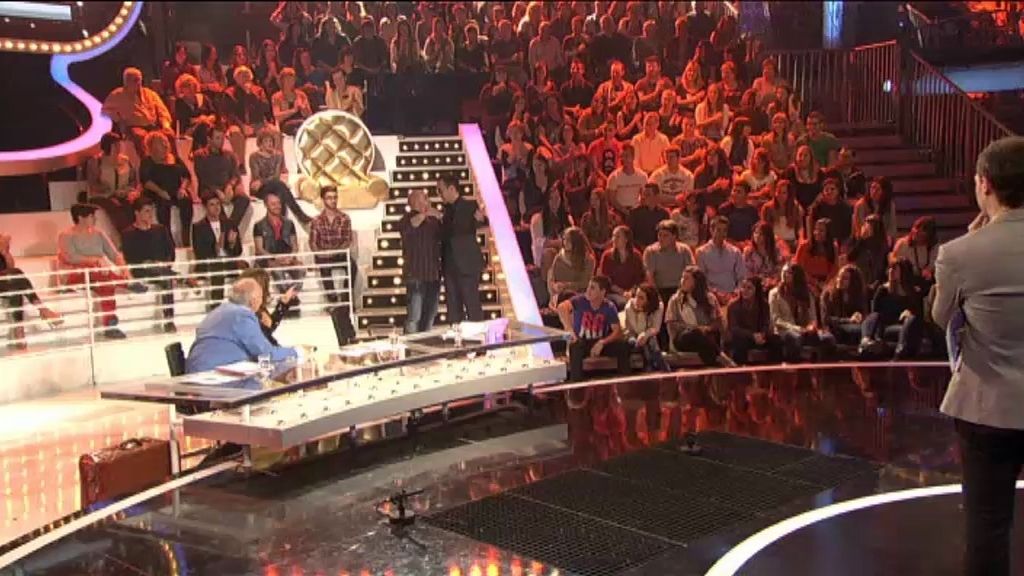 ¡El representante del jurado popular se apunta a un bombardeo!