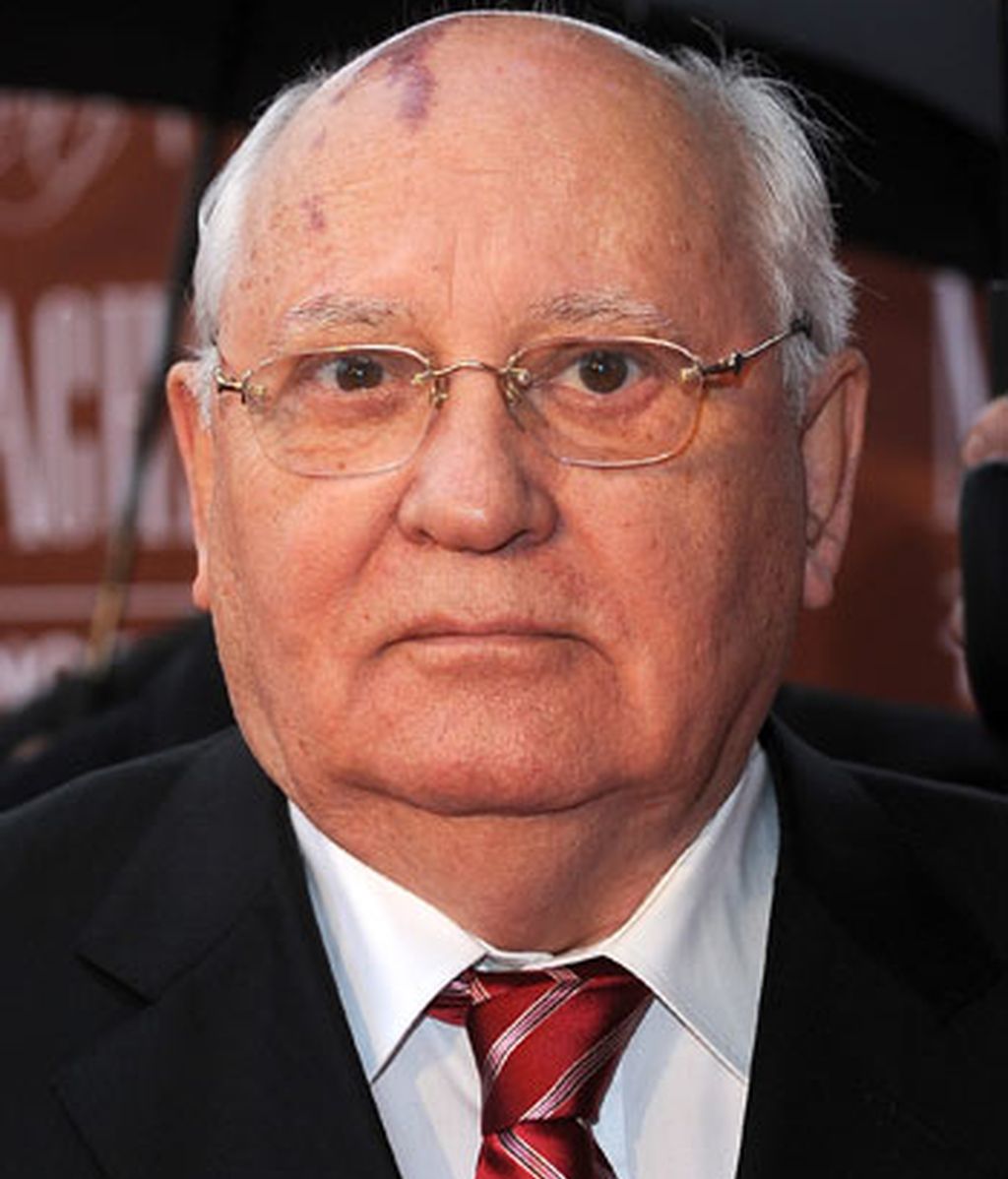 Mijail Gorbachov celebra su 80 cumpleaños rodeado de famosos