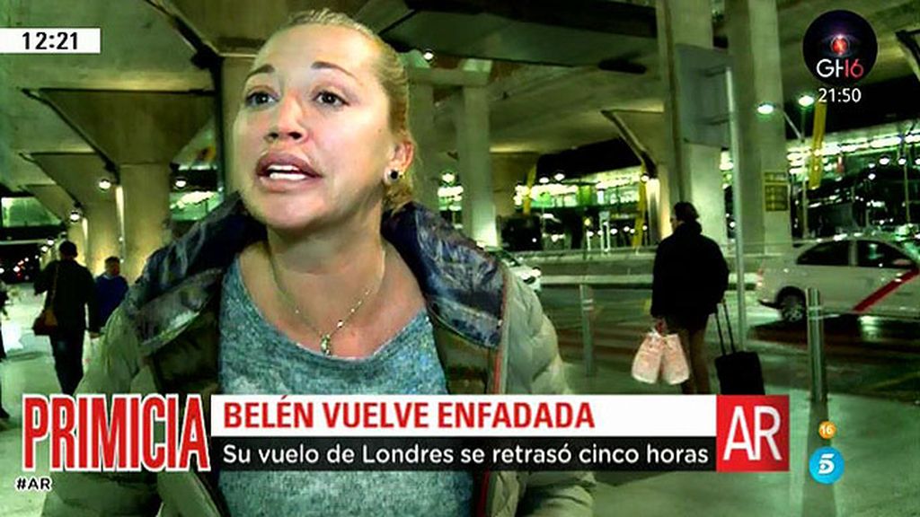 Belén Esteban regresa de su viaje de Londres y se enfada con la prensa