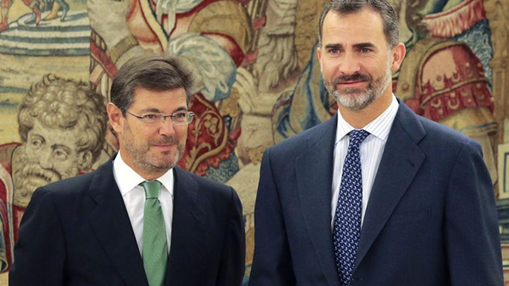 El nuevo ministro de Justicia jura su cargo ante Felipe VI