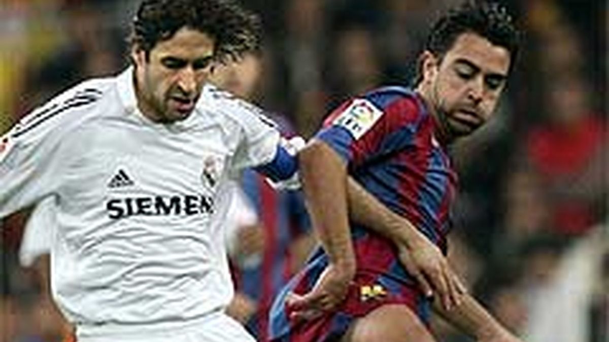 Dos leyendas de La Roja. Foto: EFE. Dos leyendas de La Roja. Foto: EFE.