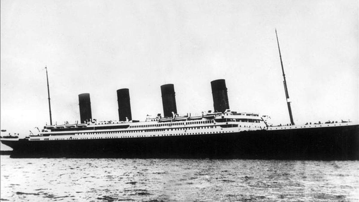 Imagen del "Titanic", que en la madrugada del 15 de abril de 1912 se hundió tras chocar con un iceberg, a 150 millas de la costa de Terranova. EFE/Archivo
