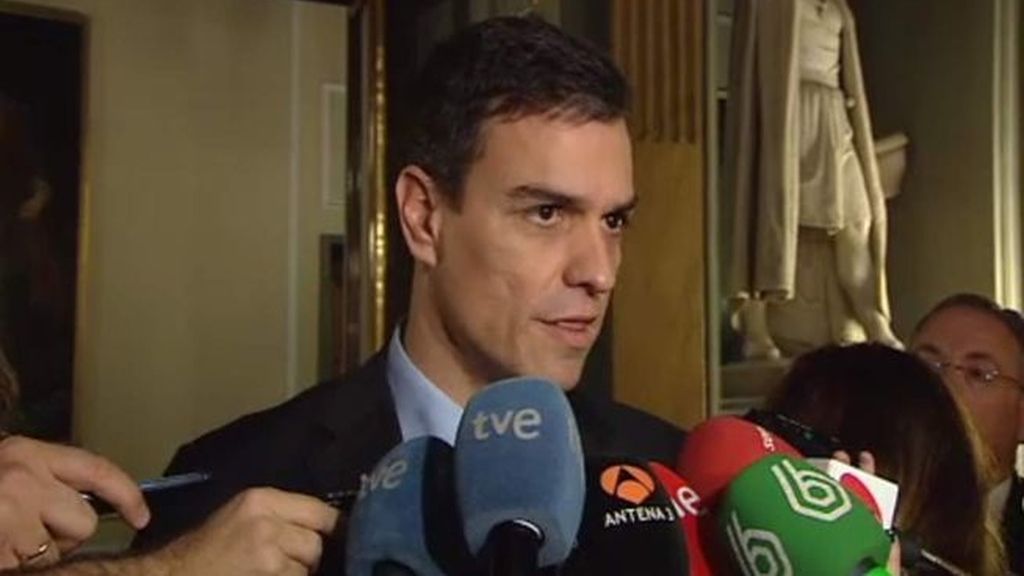 Sánchez insiste en que no va a pactar nada con Rajoy
