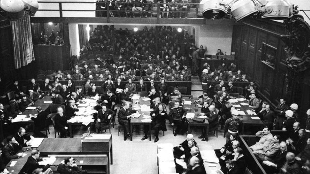 Foto de archivo, tomada el 20 de noviembre de 1945, en el primer día de los juicios de Nuremberg contra los principales dirigentes del Partido Nacionalsocialista alemán por crímenes contra la humanidad. EFE/Archivo