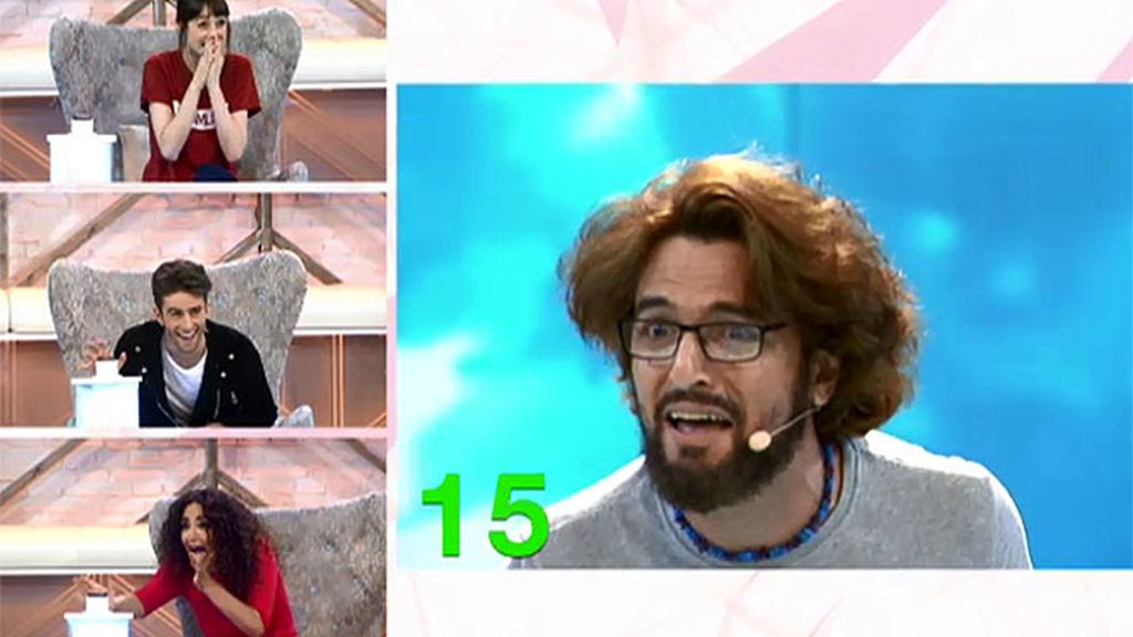 Jeysson, un cantante brasileño con mucho rollo que no sabe qué ponerse