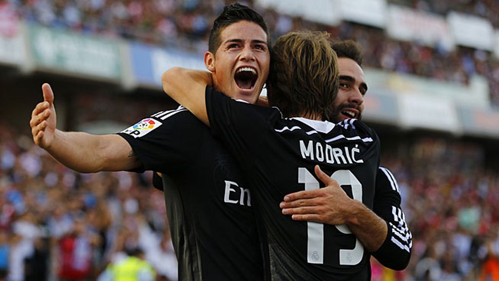 El Real Madrid saca el rodillo en Granada (0-4) y se mantiene imparable