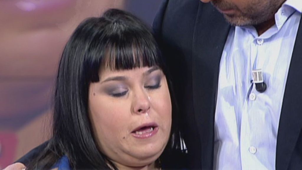 La pequeña reportera se emociona al recordar 'La Caja Deluxe'