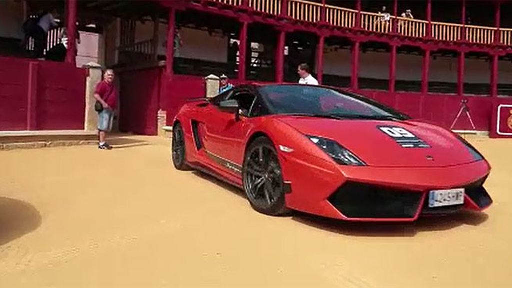 Lamborghini invade las calles de Toro