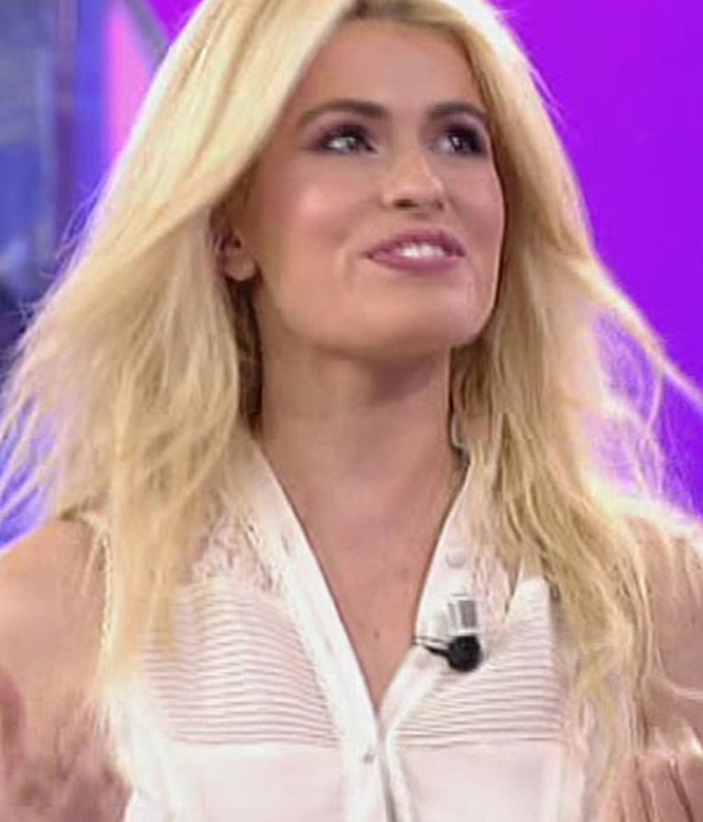 Adriana Abenia, pitufina