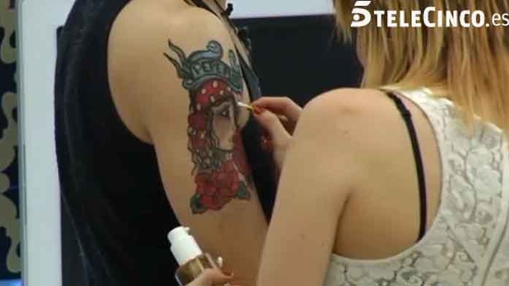 Ari demuestra lo bien que dibuja Ari demuestra lo bien que dibuja
