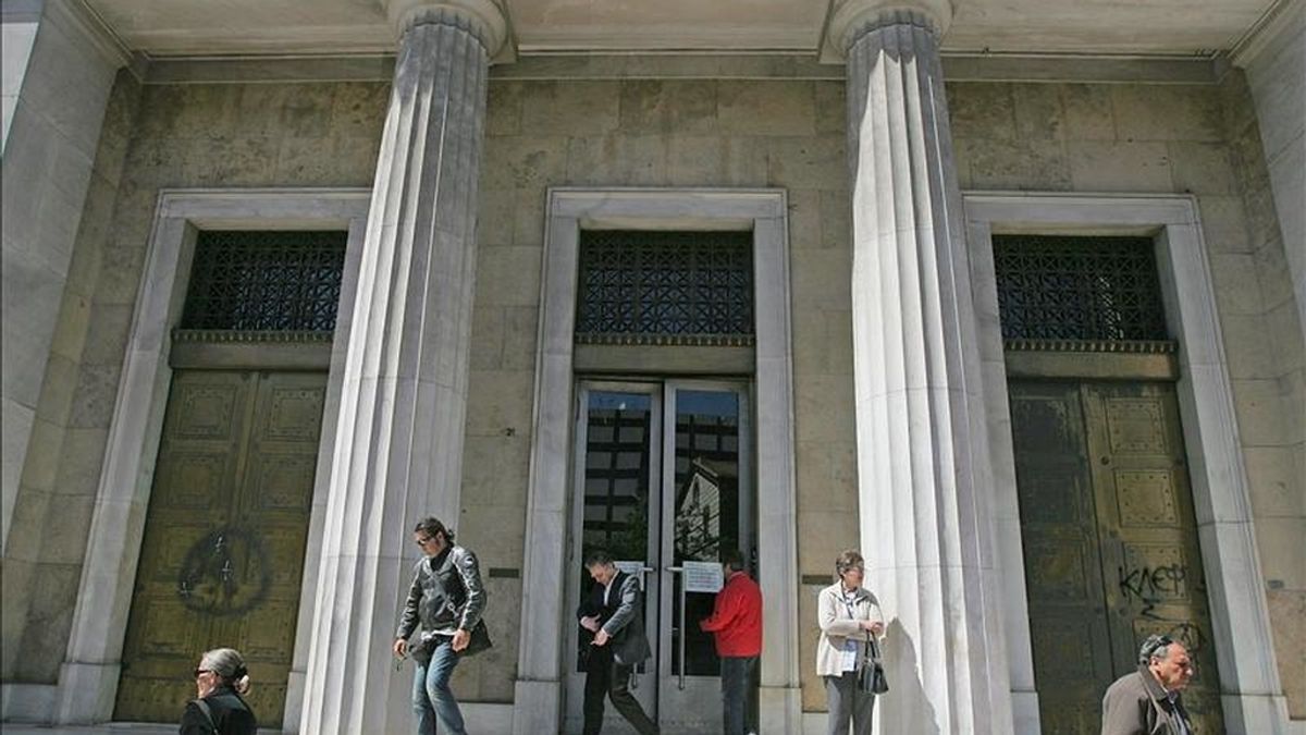 Fachada de la sede del Banco Central griego. EFE/Archivo