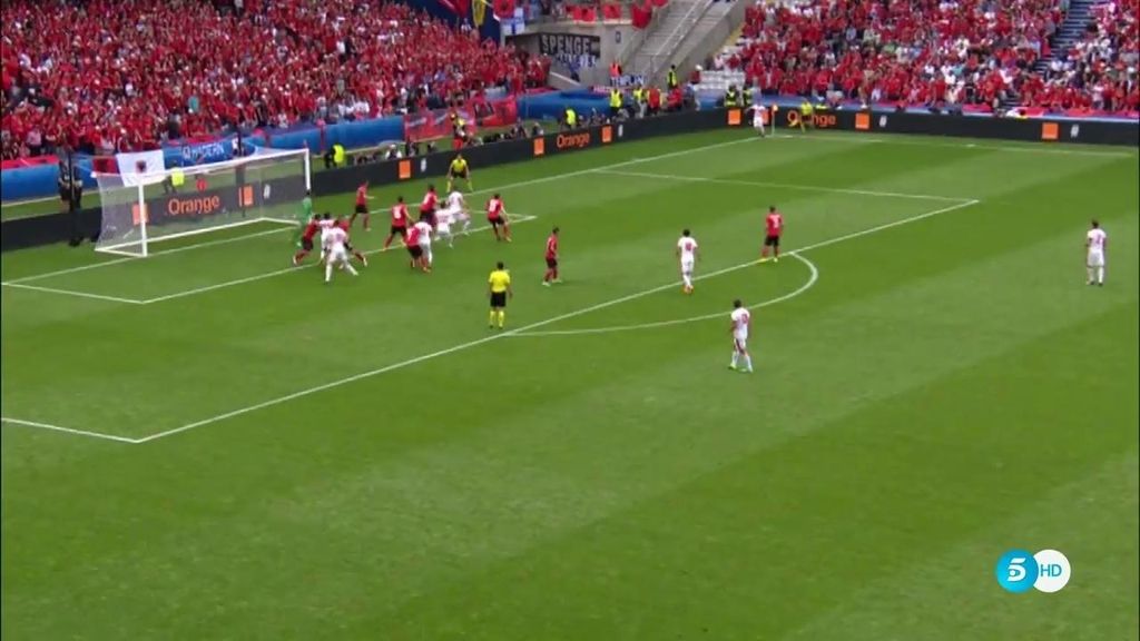 Suiza se llevó la victoria frente a Albania con un gol en el minuto cinco