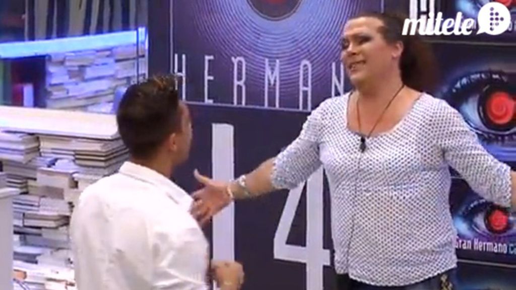 Desi canta a Juancar 'Se nos acabó el amor'